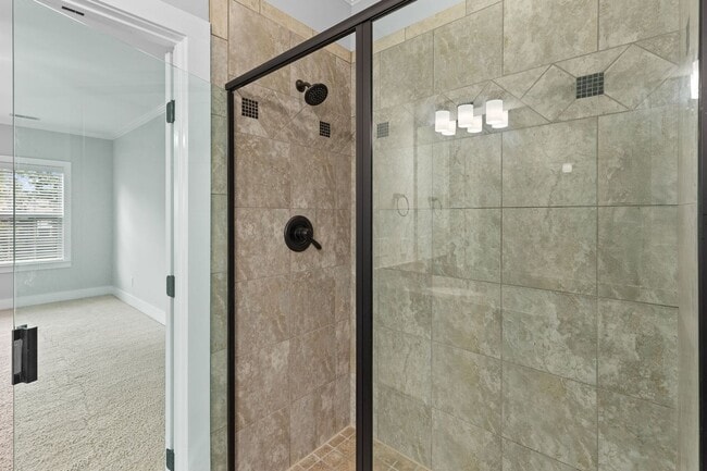 Building Photo - AVAILABLE NOW IN GERMANTOWN. Great Walkable Neighborhood! 3 Bed 2.5 Bath Town Home. $3,100 Per Month