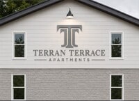 Building Photo - "Charming 2-Bed, 2-Bath Haven in Goose Creek – Your Ideal Retreat Awaits!"