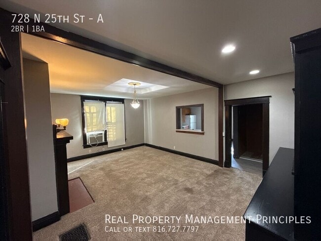 Building Photo - 728 N 25th St