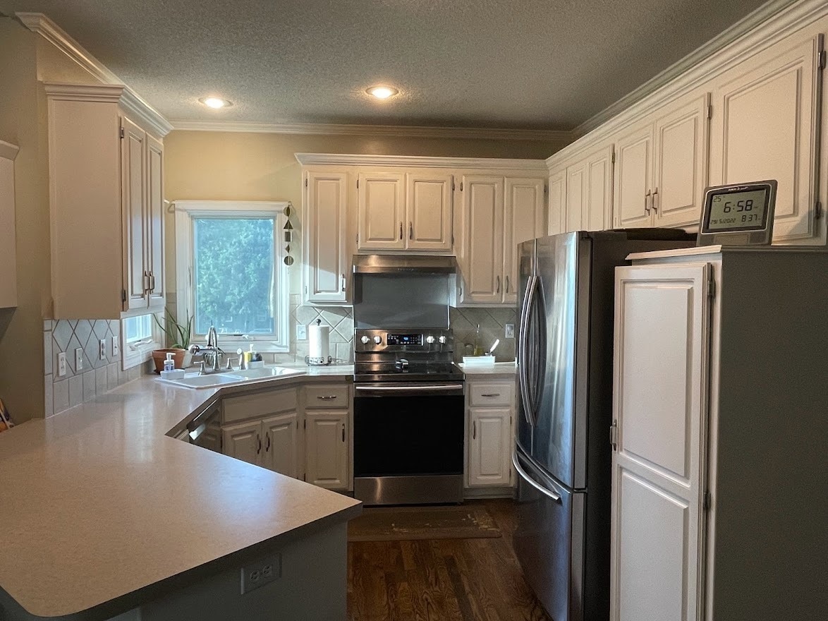 Kitchen - 13846 W 154th Ter