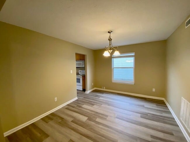Building Photo - COMING SOON!! Stunning 4 Bedroom 2.5 Bathr...