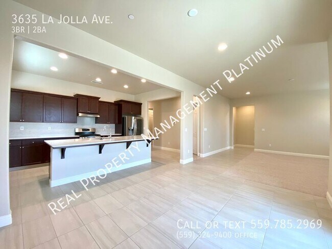 Building Photo - 3635 La Jolla Ave