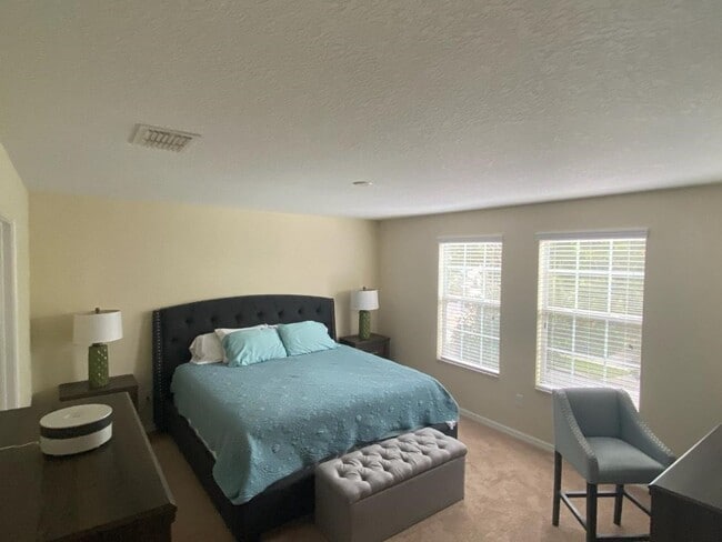 Building Photo - Beautiful 3 Bedroom 2.5  Bath Harmony Home...
