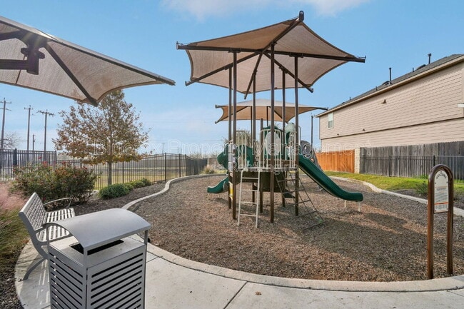 Building Photo - 3322 Stoney Knoll