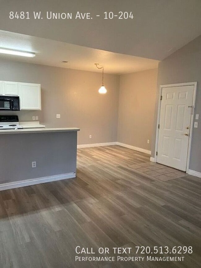 Building Photo - 8481 W Union Ave