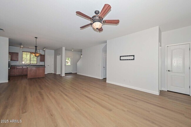 Building Photo - 3733 E Kerry Ln