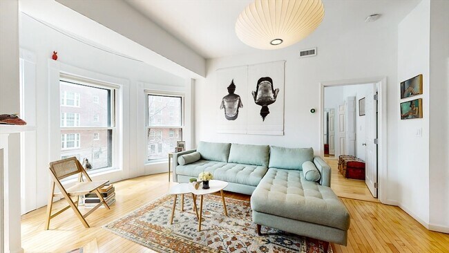 Building Photo - 23 Bay State Rd