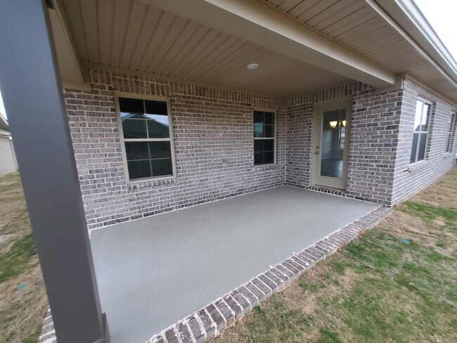 Building Photo - 120 Sublett Dr