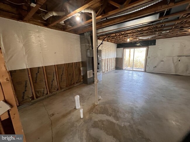 Building Photo - 3615 Harbor Rd