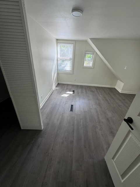 Building Photo - 33 E Walnut Ave