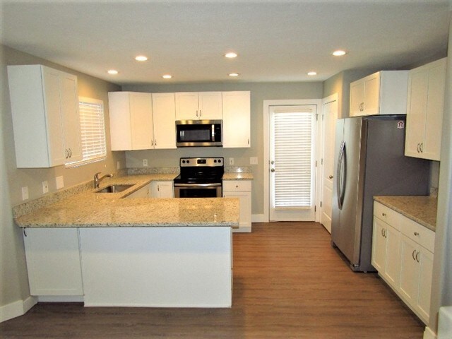 Building Photo - 5482 Windsor Way