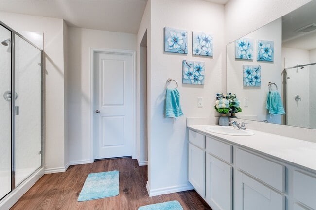 Building Photo - 4115 Mountain Dr