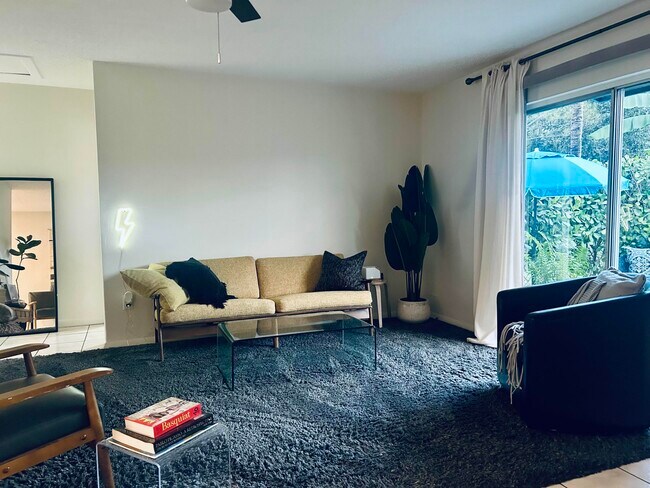 Building Photo - 3403 Hi St