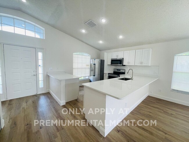 Building Photo - Greenpointe13403 Greenpoint Drive Orlando, FL 32824