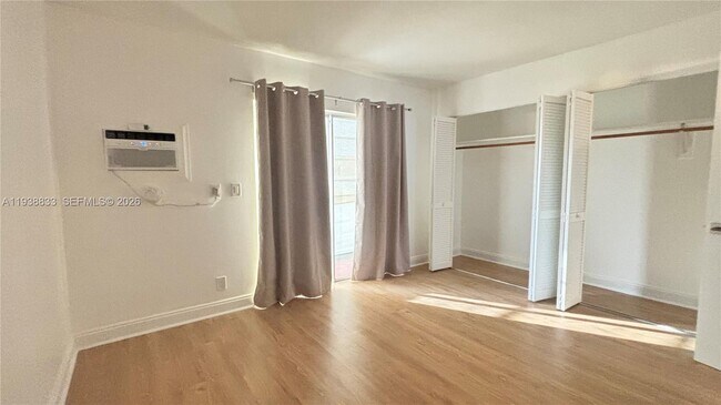 Building Photo - 62 Andover C