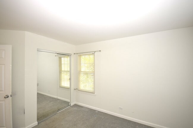 Building Photo - 1644 Stockton Ln