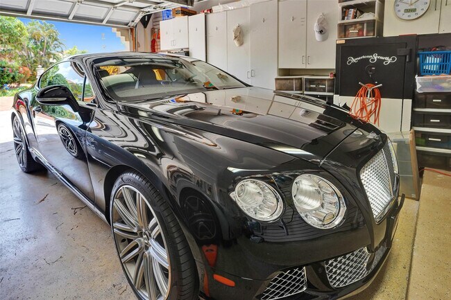 Building Photo - 683 Pelican Way