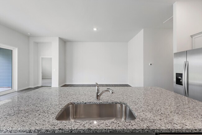Building Photo - 2094 Willowleaf Dr