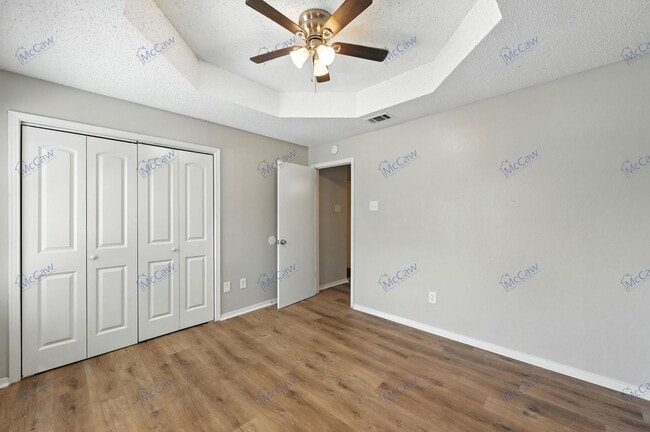 Building Photo - 210 Rolston Rd