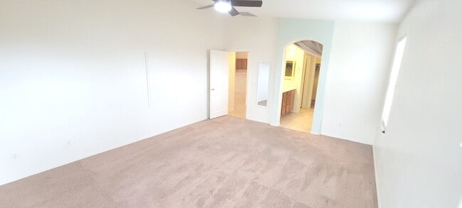 Building Photo - Maricopa Meadows