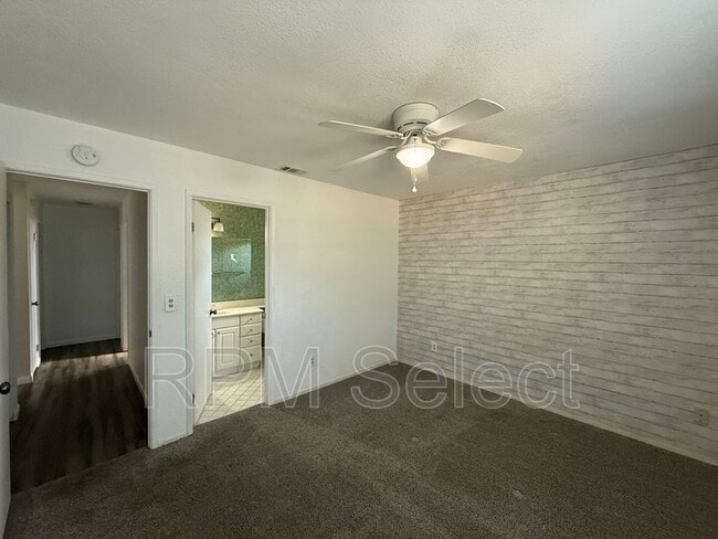 Building Photo - 8670 Sumerlin Ct