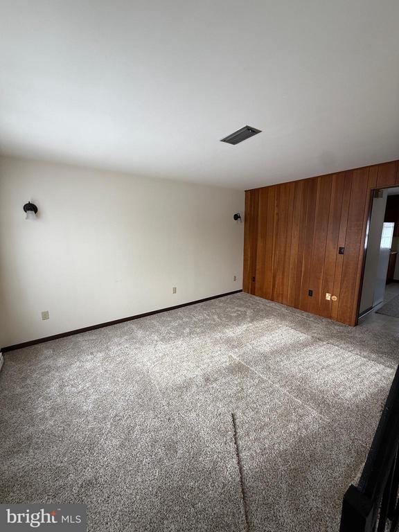 Building Photo - 228 W 8th St