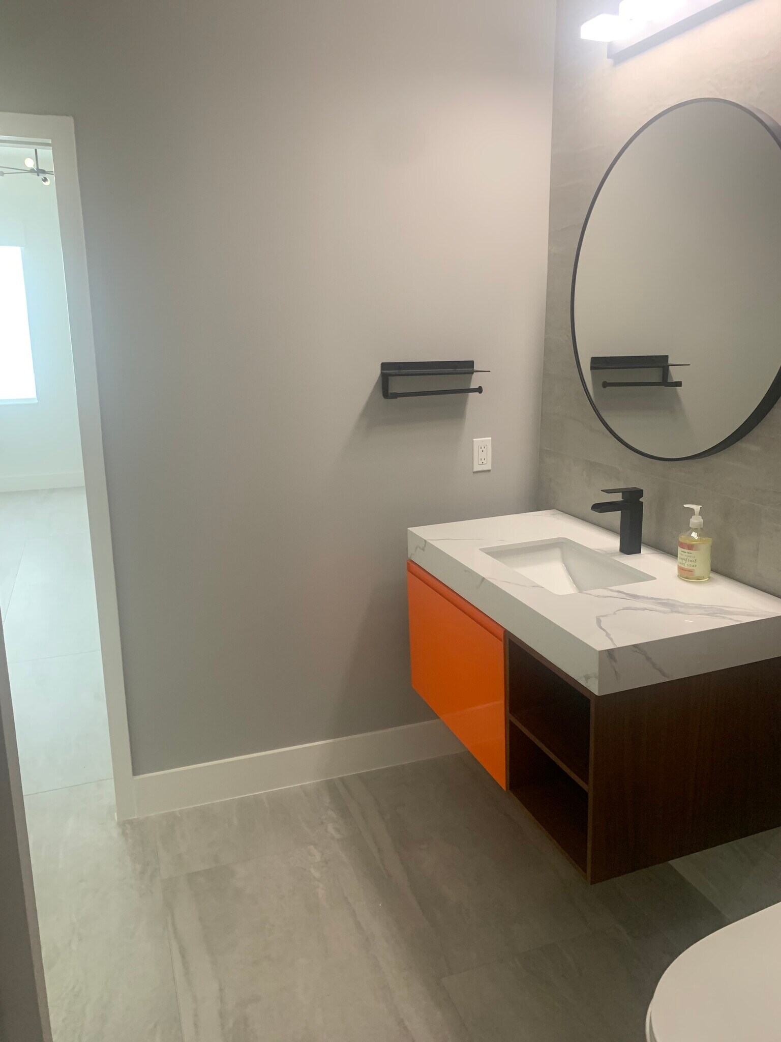 Bathroom - 511 Lucerne Ave