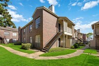 Building Photo - 8055 Cambridge St