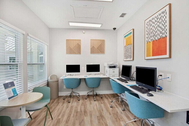 Building Photo - 800 Alexander Rd