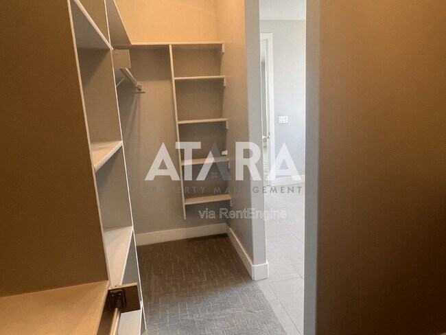 Building Photo - 9167 S Galette Ln