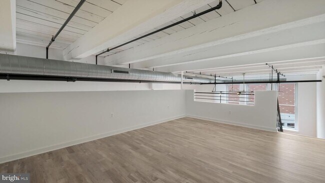 Building Photo - 1027 Arch St