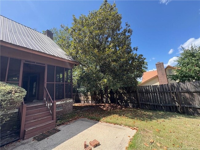 Building Photo - 405 Bannerman Pl