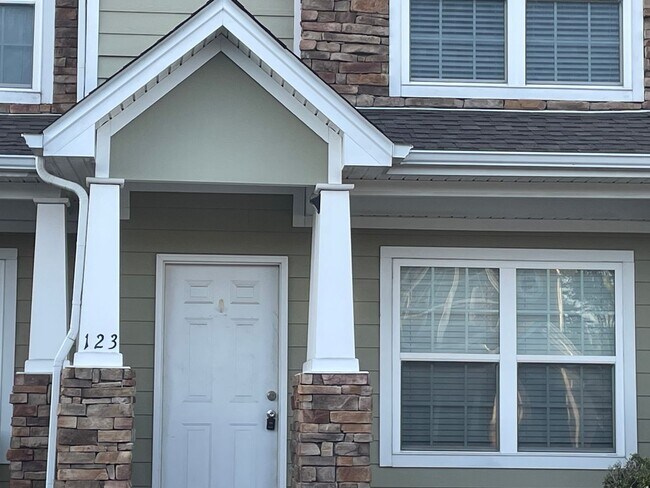 Building Photo - Beautiful Goodlettsville Condo Rental – 2 Bed, 2.5 Bath