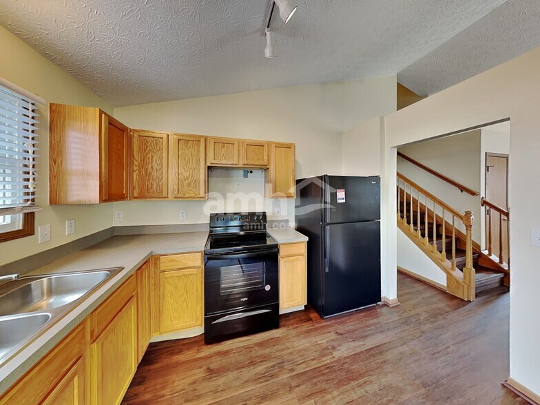 Building Photo - 7786 Waggoner Chase Blvd