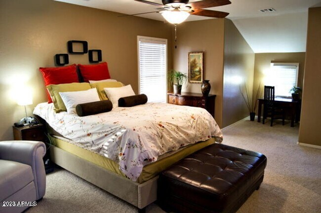 Building Photo - 5713 S 21st Pl