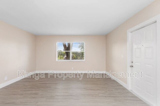 Building Photo - 11419 NW 35th St