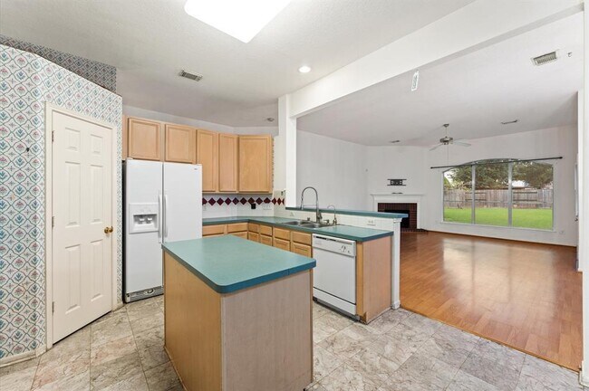 Building Photo - 12214 Elk Meadow Dr