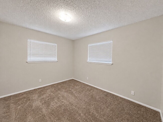 Building Photo - 4231 Eagle Nest Dr