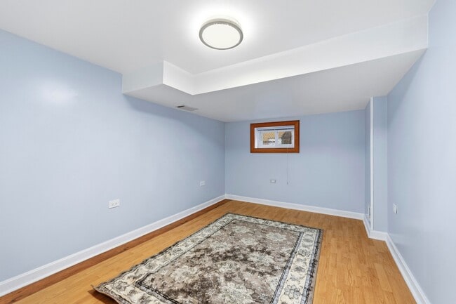 Building Photo - 4656 N Narragansett Ave