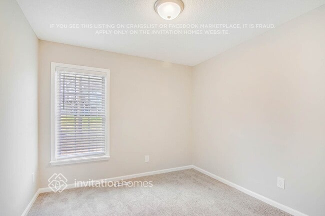 Building Photo - 201 Zircon Ln