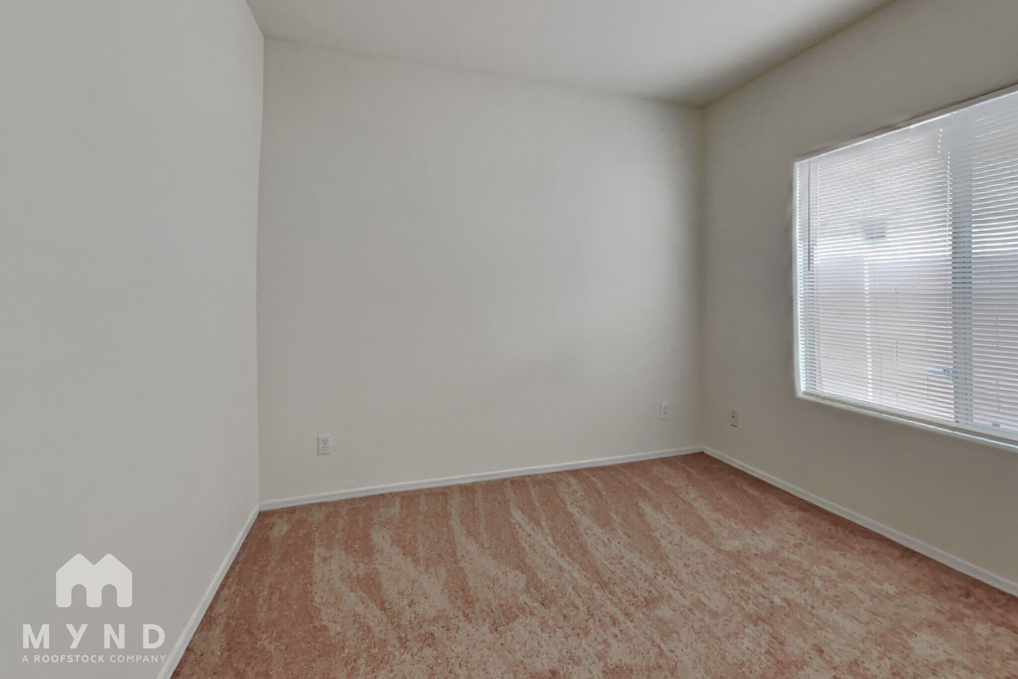 Building Photo - 9928 W Marguerite Ave