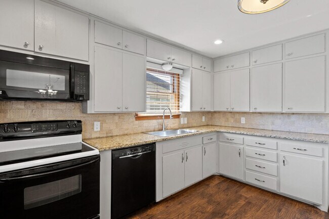 Building Photo - 3809 40th St