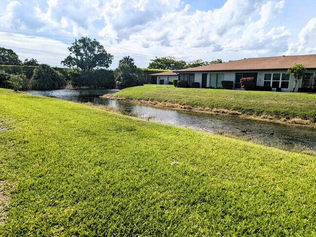 Building Photo - 13283 Pineapple Palm Ct