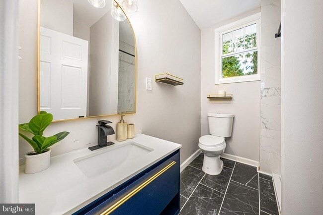 Building Photo - 2800 Upshur St