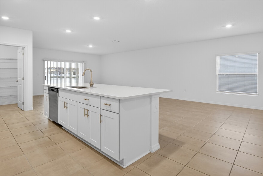 Building Photo - 3917 Southern Vista Loop