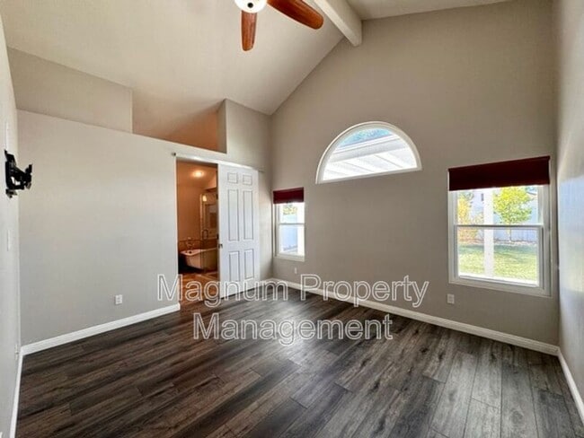 Building Photo - 25483 Blackthorne Dr