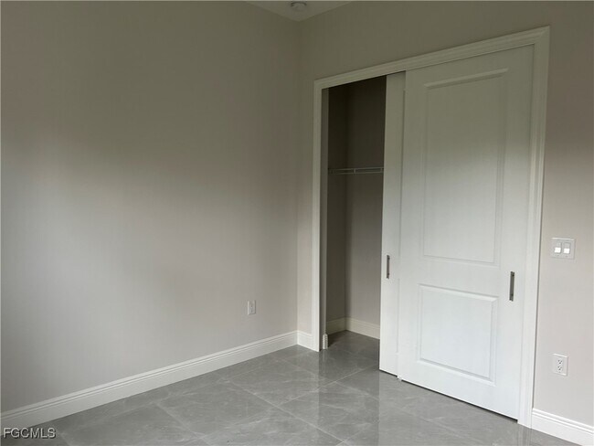 Building Photo - 4782 8th Ave SE