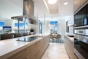 Building Photo - 17301 Biscayne Blvd