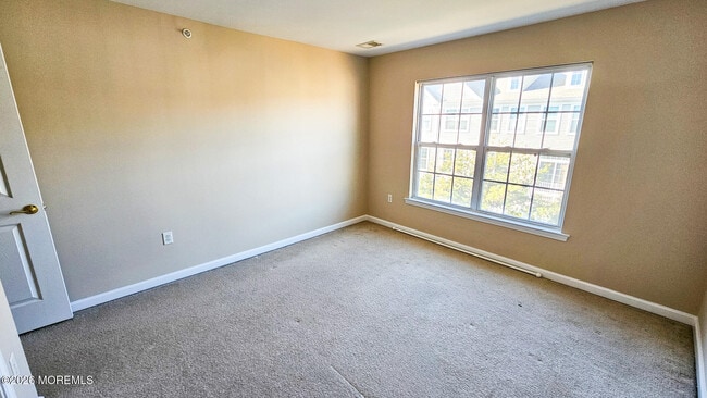 Building Photo - 51 Farrah Dr