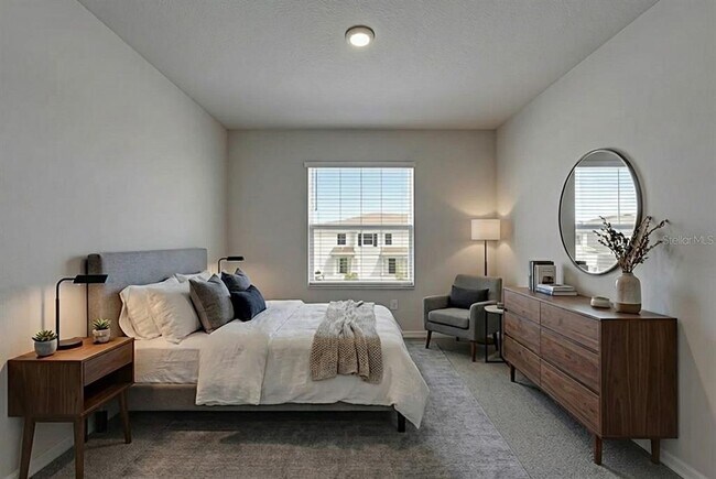 Building Photo - 17444 Crescent Moon Lp